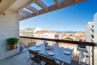 Skyline 2-bedroom flat with Epic Views - Roi Chevalier - Antibes - 0