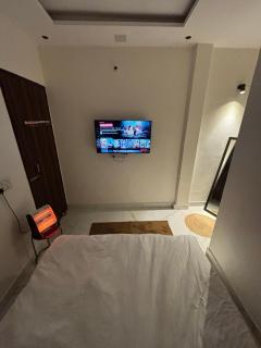 Cozy 1 BHK Condo with amenities - Neu-Delhi - 8