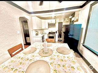 Quiet 1BR, Eat-In Kitchen, Close to Midway - Chicago - 2