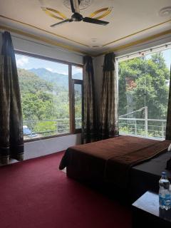 Shiva Cafe and Stays - Bīr - 0