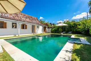 Villa Kura Kura - Newly renovated 4bdrs villa center Bingin Beach - 1