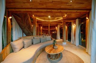 Hideout Mountain by Ini Vie Hospitality - Selat - 5