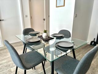 2 Ensuite Central Access- CityView & Parking - Manchester - 0