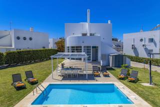 Villa Casa Duarte by Villa Plus - Olhos de Água - 9