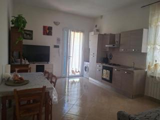 A due passi da - - 7