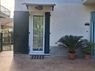 A due passi da - - 1