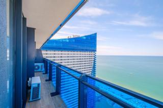 Serene Sea View Aparthotel in Orbi City Batumi - Batumi - 0