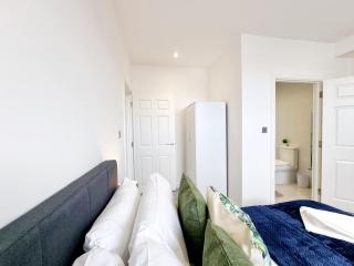Woolwich Apartments - London - 3