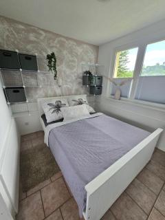 Idyllischer Bungalow am Wasser - Altfriesack - 4