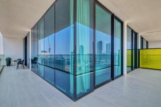 GuestReady - JVC Oasis with city views - 2