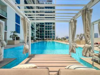 GuestReady - JVC Oasis with city views - 8