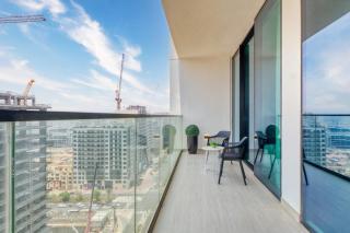 GuestReady - JVC Oasis with city views - 9