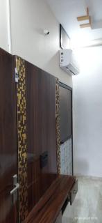 Hari Har villa home stay ac villa for rent near to mahakal lok - 4