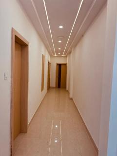 Hotel Majestic Inn - 9