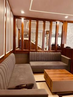 Hotel Majestic Inn - Bhopal - 5
