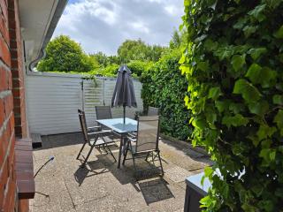 Ferienhaus Norderny direkt am Deich, Fledderweg 8 in Norddeich - Norden - 1