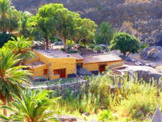 Spacious Villa Rental for a Beachside Holiday in Gran Canaria in Spain - Guayedra - 9