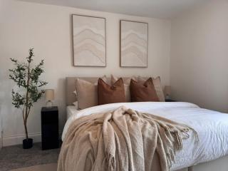 The Cedar - Free Parking, Netflix, Near M1, M69 - Enderby - 3
