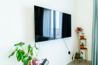 Inviting 2BR with Pool & Pet-Friendly Option - Dubai - 6
