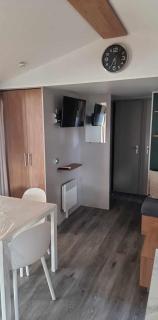 Kokua Vacances présente MOBIL HOME résidentiel toutes options camping 4 étoiles CANET - Canet-en-Roussillon - 9