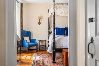 Historic Seaside Captains House Downtown Mystic - Groton - 1