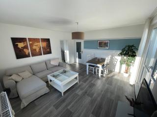 Charming 4-Person Apartment in Hoyerswerda City Center - 9