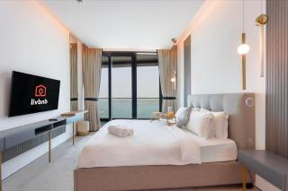 Livbnb Beachfront 2BR in Address JBR Sea & Ain Dubai Views - 2