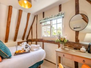 Oak Tree Cottage - - 1