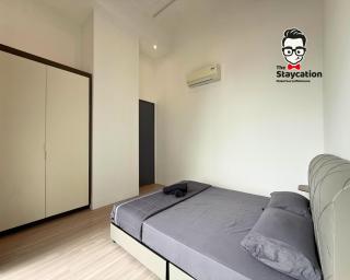 Staycation Homestay 72 Podium Apartment - Kuching - 8