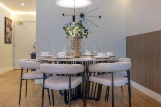 High-Floor 2BR with Pool and City Views, Near Tram Station and Dubai Marina Walk, Marina Heights, Dubai Marina by Deluxe Holiday Homes - 3