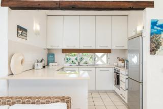 Santorini Thira 38 - Family Only - Ballito - 4