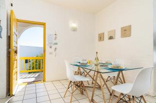 Santorini Thira 38 - Family Only - Ballito - 3
