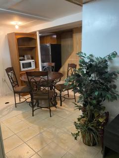 Peace and Comfort 1-bedroom basement Apartment - Brampton - 2