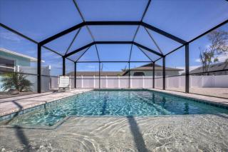 1 BR, Heated POOL, 1 Mile direct gulf access, GREAT Location, Dockage , Apt C - 2