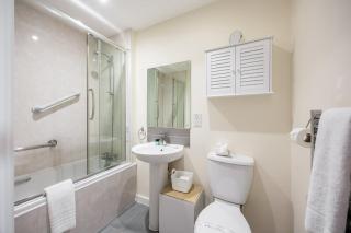 Belle Buoy - Town Centre Location with Free Parking - 4