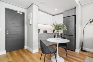 Coastal Luxe 1-Bed Escape - 6