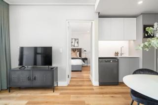 Coastal Luxe 1-Bed Escape - 5