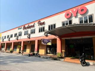 Dancenter Near Shell Jalan Iskandar Shah, Orchard - Kampong Tebing Rabak - 0