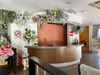 Dancenter Near Shell Jalan Iskandar Shah, Orchard - Kampong Tebing Rabak - 9