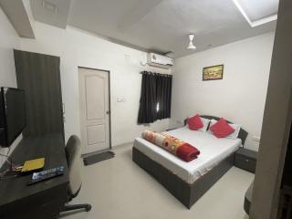 HOTEL NARAYAN EXECUTIVE Rajula With AC And Non AC Both Room - Rājula - 0