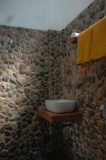 Sempurna Guest House & Jungle Trekking - Bukit Lawang - 1