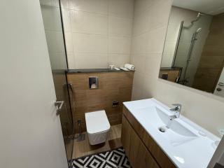 Elegant 1br Apt with balcony Al Maryah Vista 1 - Abu Dhabi - 9