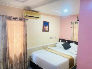 Belmorris Hotel Ltd - Mama - 2