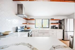 Stylish Duplex Villa w Rooftop Garden - Los Angeles - 6