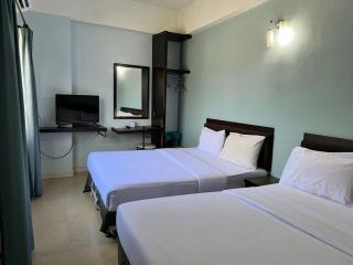 Dancenter Near Shell Jalan Iskandar Shah, Orchard - Kampong Tebing Rabak - 1