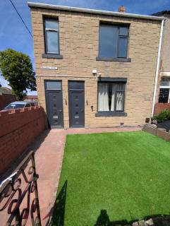 Numero Uno Ensuite 3BR Flat Hot Tub Wifi Parking - Birtley - 9