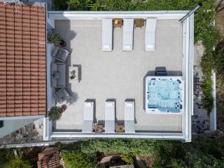 Villa Rozana - Beachfront Wellness Retreat - Seget Vranjica - 9