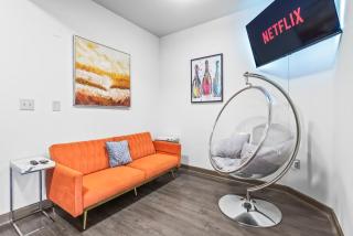 West Midtown Views - King Bed - Indoor Fireplaces - Atlanta - 6