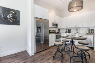 Stylish 1-Bed Condo Just Moments Away from the Charming French Quarter - New Orleans - 9