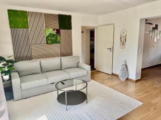 FeWo-Palmtrees 4 - Große moderne 2 Zimmerwohnung mit Süd-West Balkon in Gladbeck-Mitte Nähe Movie Park und Arena AufSchalke - Gladbeck - 9